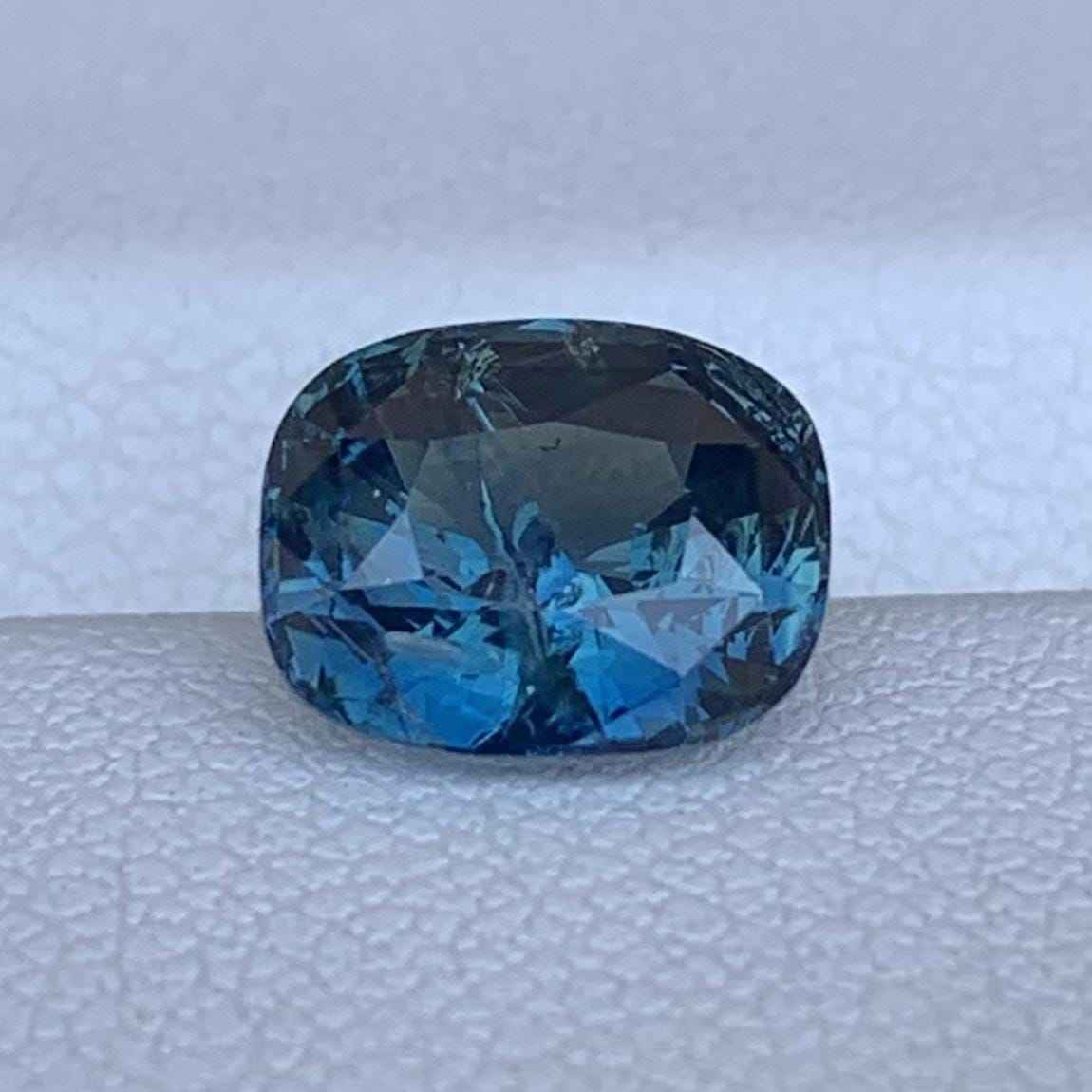 Teal Sapphire 2.65ct Unheated  Natural Cushion Cut Teal Sapphire Gemstone for Fine Jewelry