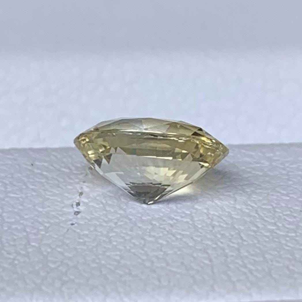 Bi-Color Sapphire 1.17ct Unheated  Natural Oval Cut Two-Tone Sapphire Gemstone