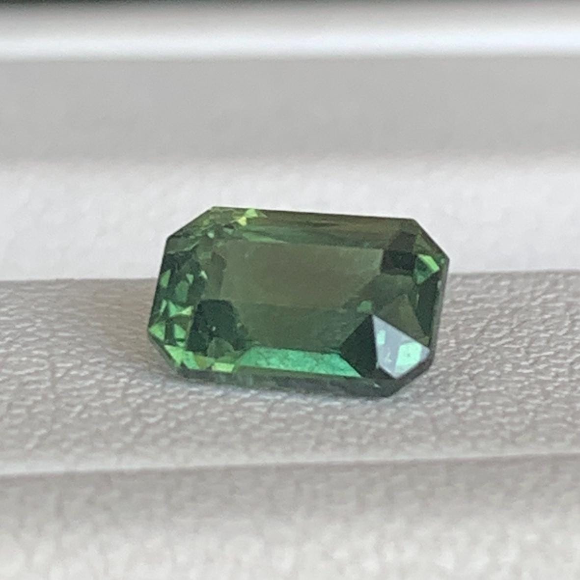 Green Sapphire 1.51ct Unheated  Natural Emerald Cut Green Sapphire Gemstone for Fine Jewelry