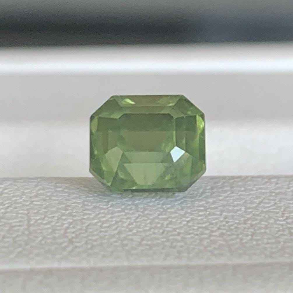 Green Sapphire 1.61ct Unheated  Natural Emerald Cut Green Sapphire Gemstone for Fine Jewelry