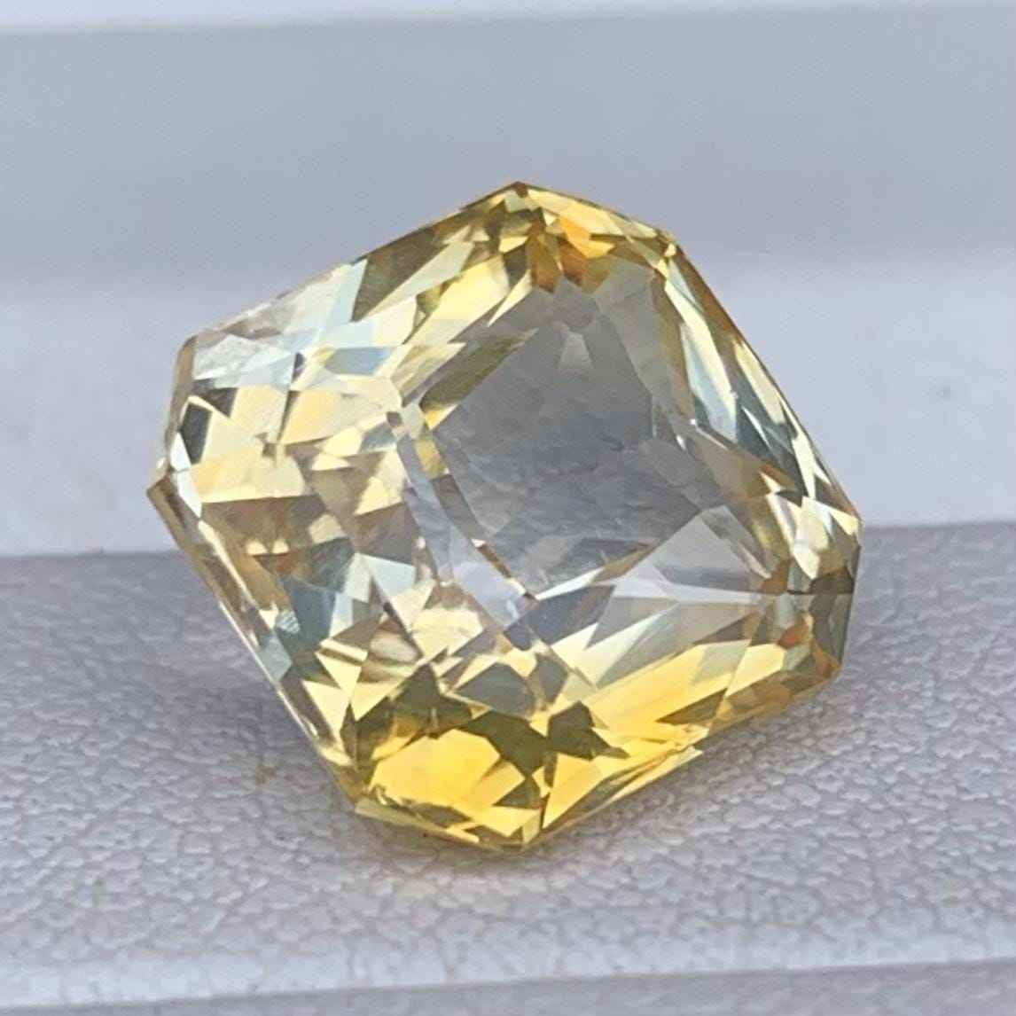 Bi-Color Sapphire 6.37ct Natural  Yellow & White Radiant Cut Sapphire Gemstone for Collectors