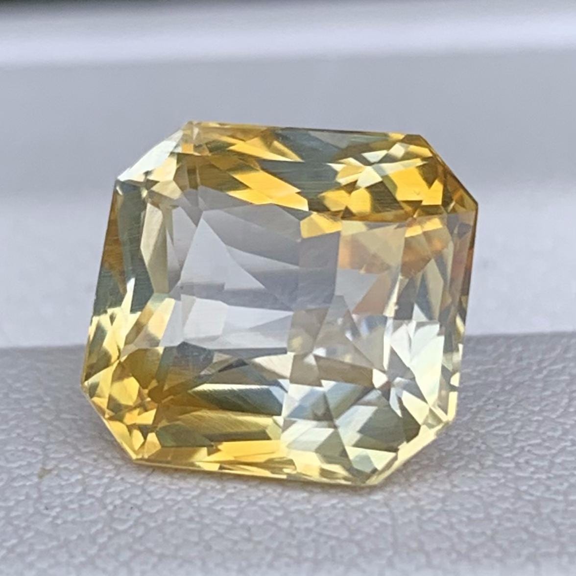 Bi-Color Sapphire 6.37ct Natural  Yellow & White Radiant Cut Sapphire Gemstone for Collectors