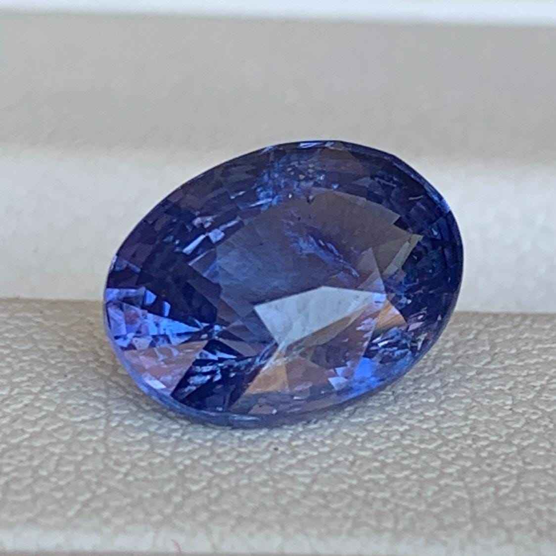 Color Change Sapphire 3.50ct Unheated  GUILD Certified Oval Cut Blue to Purple Sapphire Gemstone