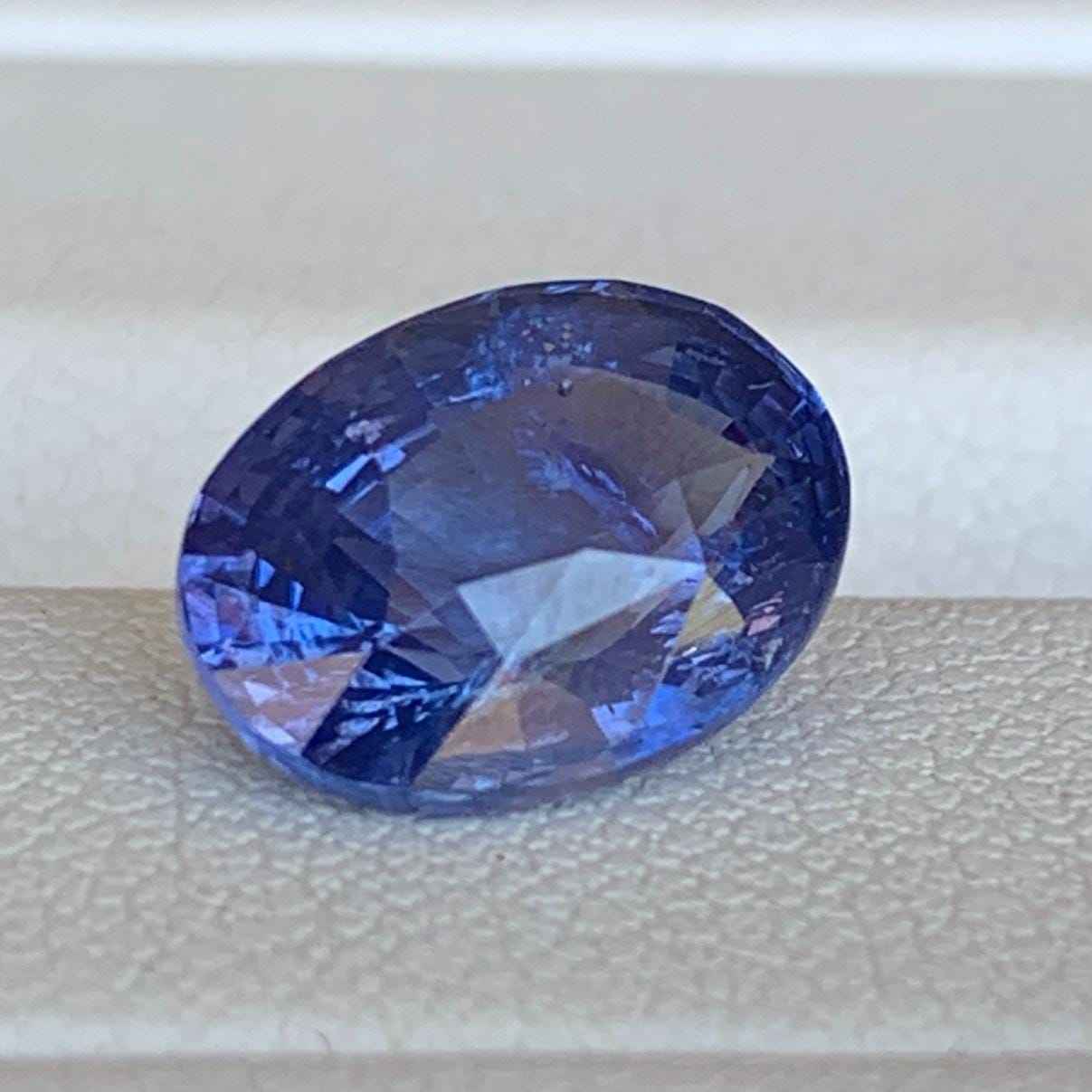 Color Change Sapphire 3.50ct Unheated  GUILD Certified Oval Cut Blue to Purple Sapphire Gemstone