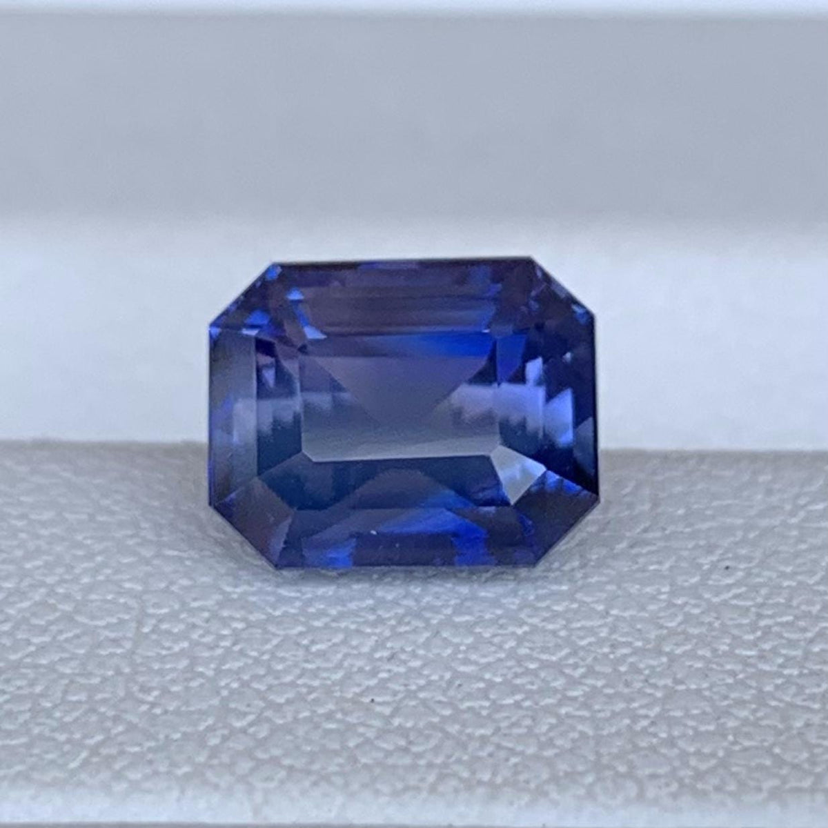 Bi-Color Blue Sapphire 2.71ct Natural Heated  Emerald Cut Two-Tone Sapphire Gemstone for Fine Jewelry