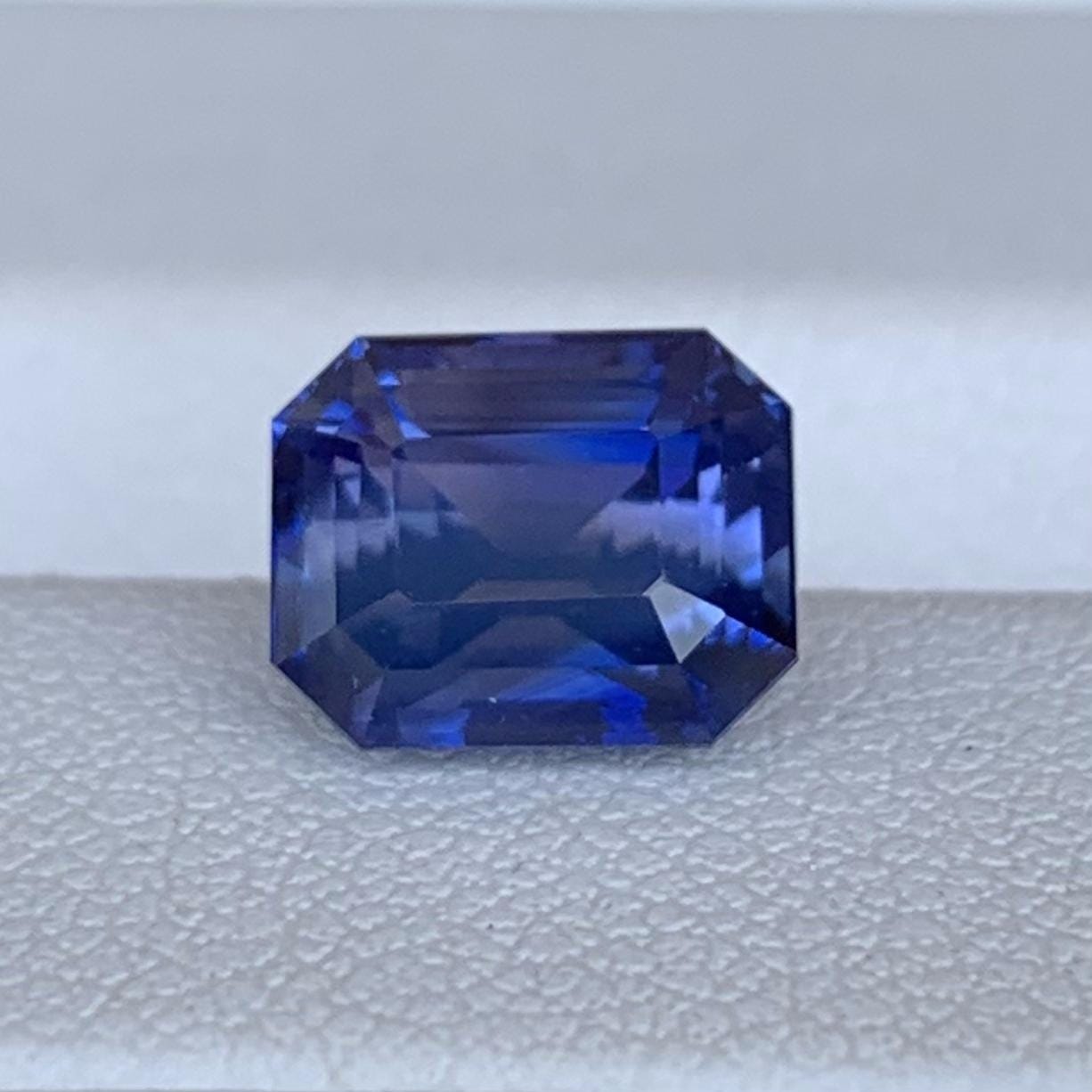 Bi-Color Blue Sapphire 2.71ct Natural Heated  Emerald Cut Two-Tone Sapphire Gemstone for Fine Jewelry