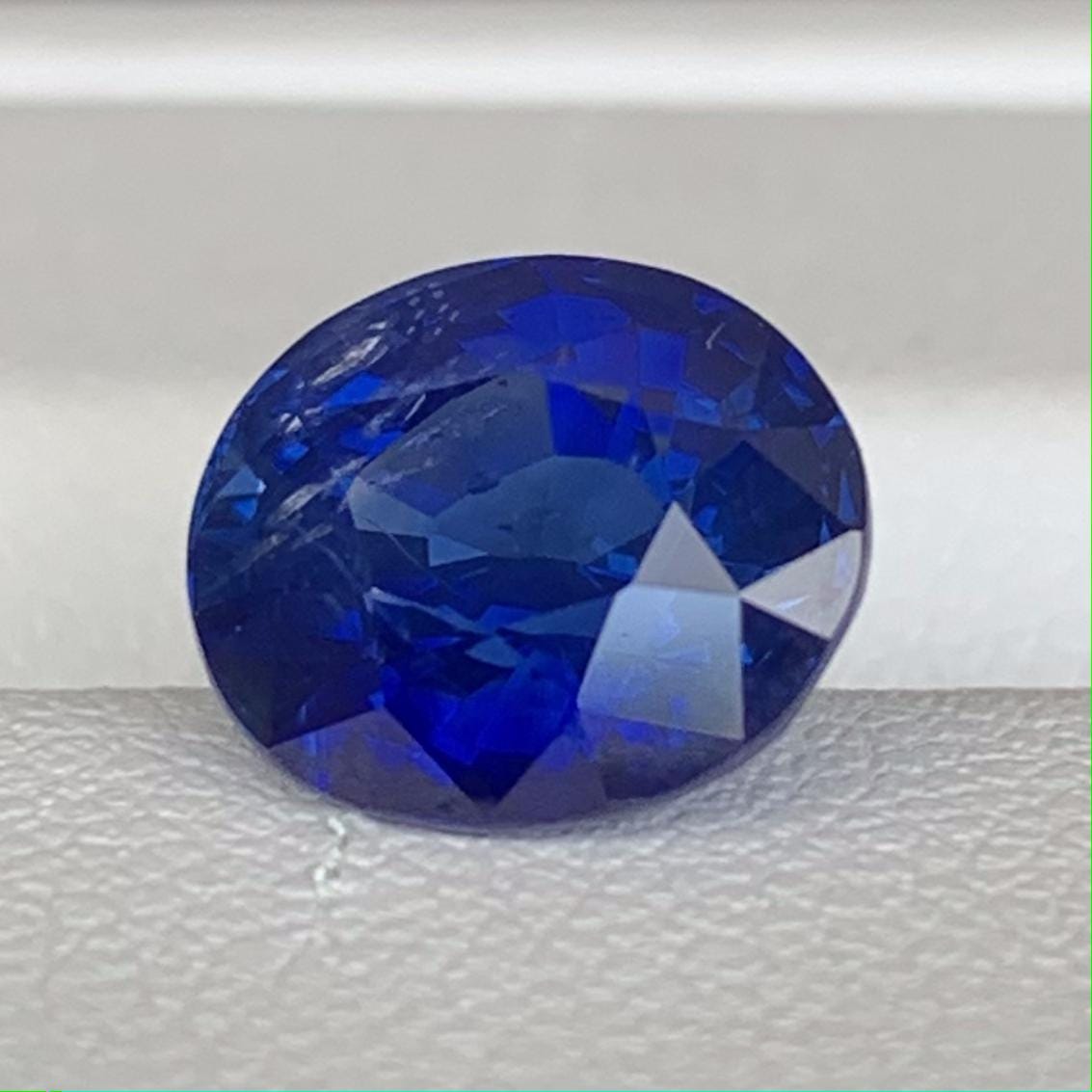 Royal Blue Sapphire 3.57ct Unheated  Natural Oval Cut Blue Sapphire Gemstone for Fine Jewelry