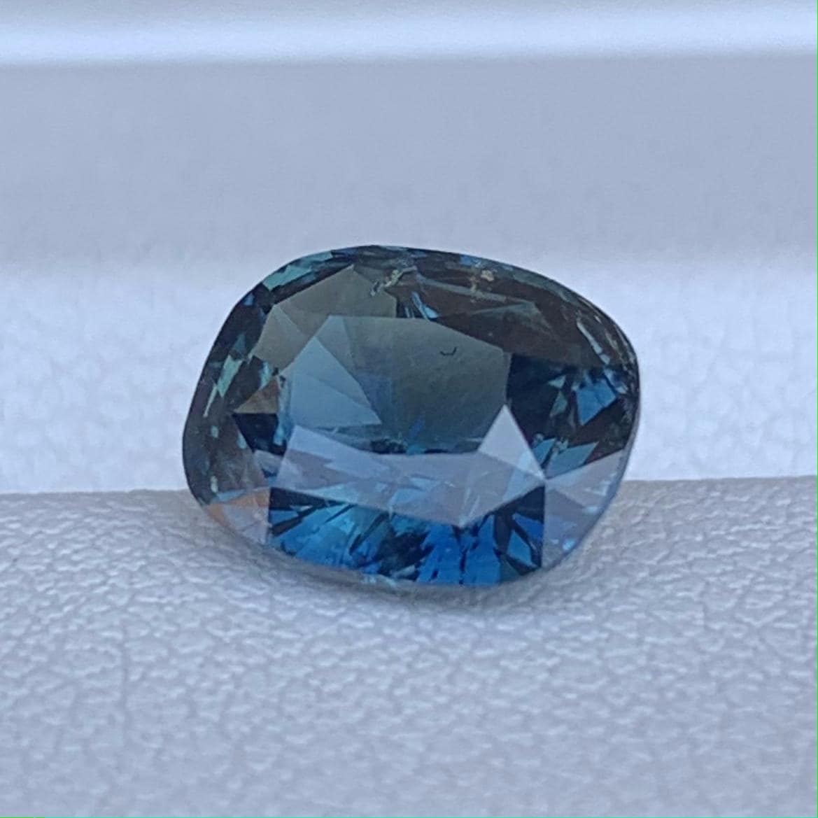 Teal Sapphire 2.65ct Unheated  Natural Cushion Cut Teal Sapphire Gemstone for Fine Jewelry