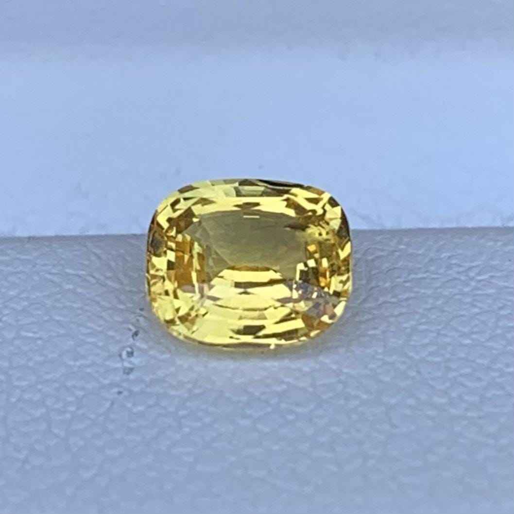 Yellow Sapphire 1.01ct Heated  Natural Cushion Cut Golden Sapphire Gemstone for Fine Jewelry