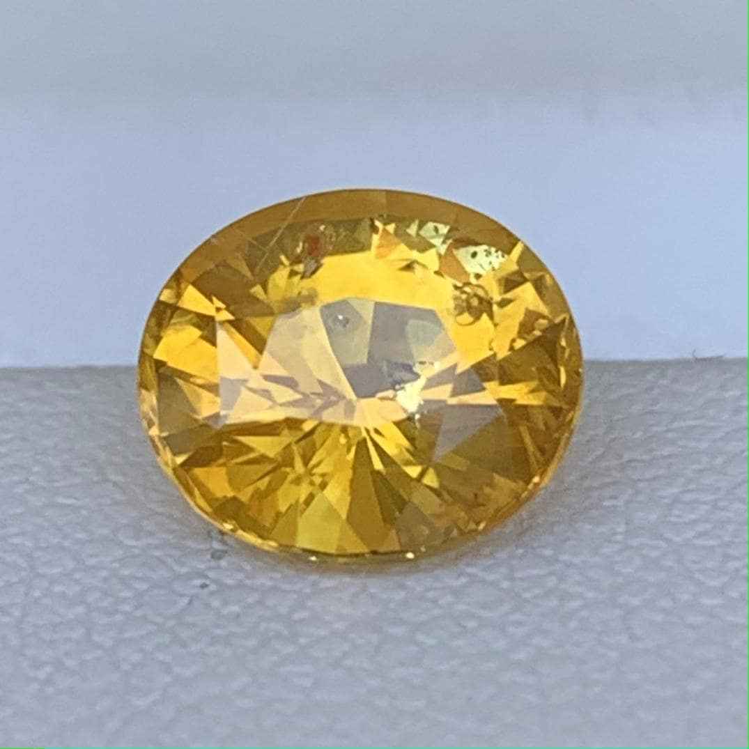 Yellow Sapphire 2.16ct Heated  Natural Oval Cut Golden Sapphire Gemstone for Fine Jewelry